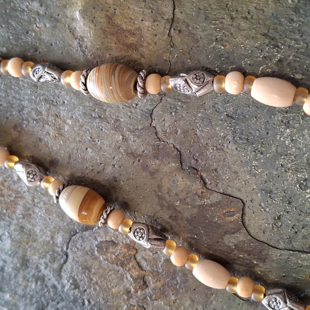 Stunning Handcrafted Stone & Bead Necklace Set - Picture 4 of 10